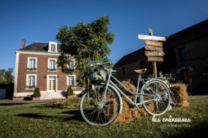 décoration mariage champêtre, vélo vintage mariage